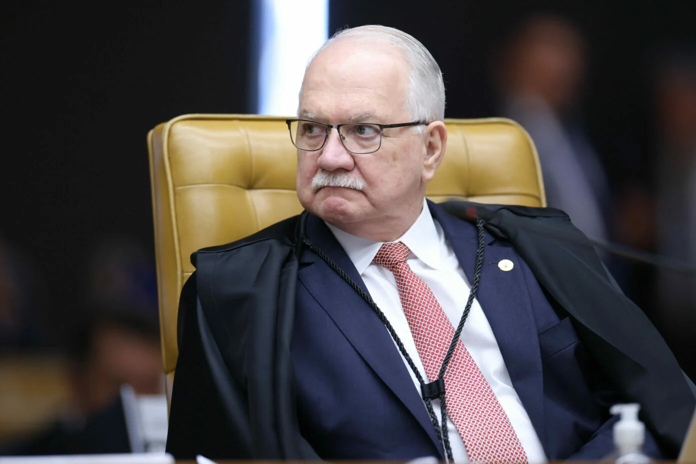 Fachin retira pedido contra Mendonça do inquérito das fake news e determina análise da PGR