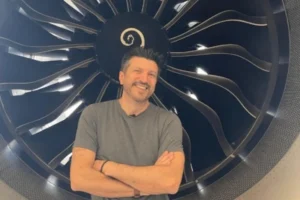 De Natal para os céus do Brasil: a trajetória de Lito Sousa, voz da aviação na internet