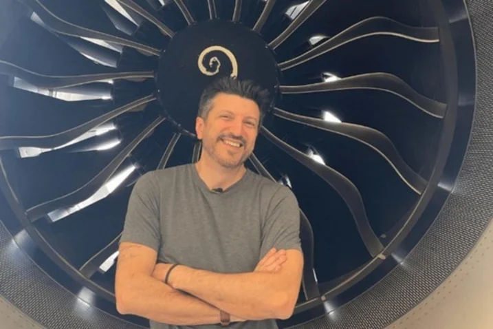 De Natal para os céus do Brasil: a trajetória de Lito Sousa, voz da aviação na internet